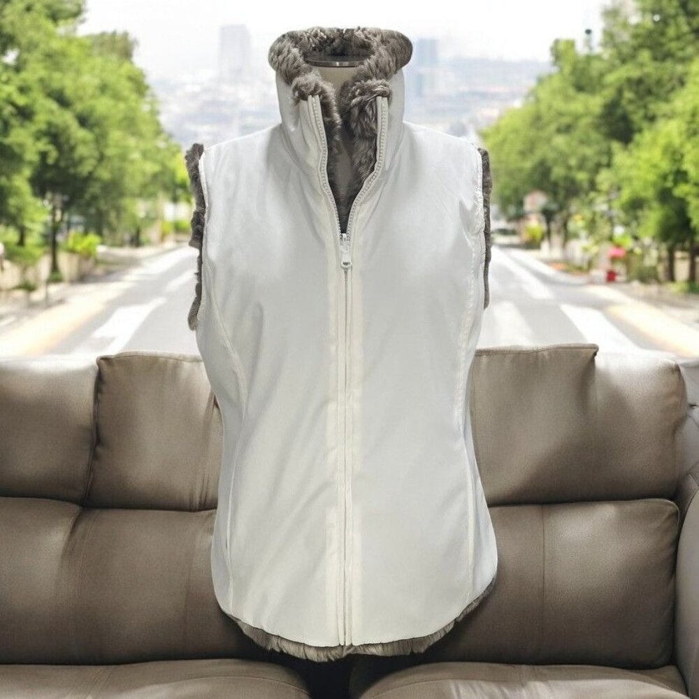 Reversible Faux Fur and Nylon Vest Sherpa Cozy‎ Winter Layer Luxury Comfy Warm
